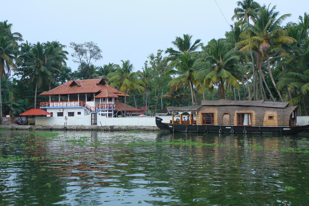 Chaandhni Lake View Hotel Alappuzha Exterior foto