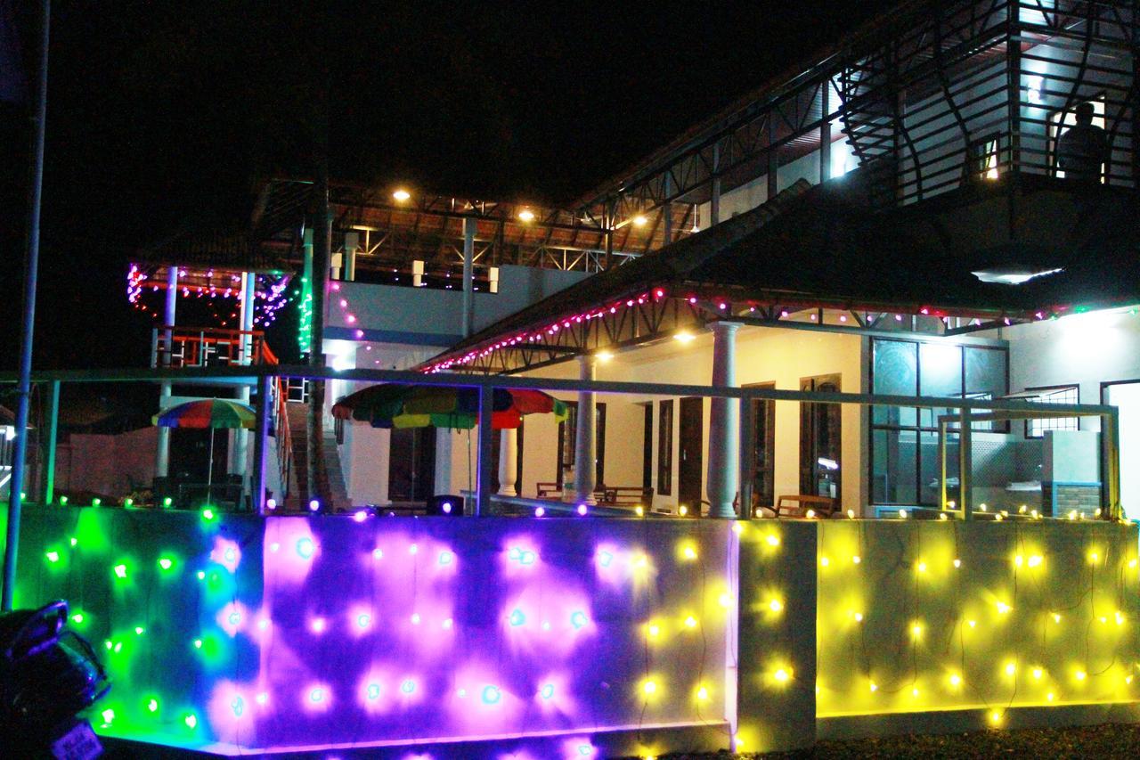 Chaandhni Lake View Hotel Alappuzha Exterior foto
